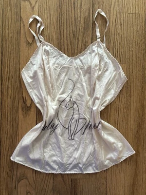 verdadero vintage y2k satinado cami - crema mediana camiseta sin mangas con logotipo de gato estampado Foto 1 de 4