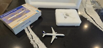 NG Modelos United Airlines B757-224WL 1:400 53041 2011s Colores N17128 Foto 1 de 4