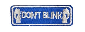 Aufbügeln Patch mit Doctor Who Don't Blink Popkultur Klassiker - Bild 1 von 3