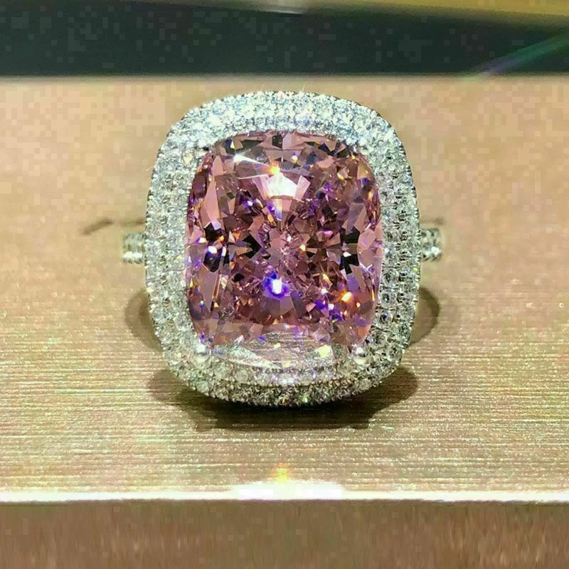 Anillo de compromiso cojín de 3,50 quilates de zafiro rosa moissanita de oro blanco de 14 quilates sobre halo Foto 1 de 4