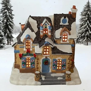 Lemax Christmas Village Pierre's Christmas Building 35504 Lighted 2013 Retired - Picture 1 of 20