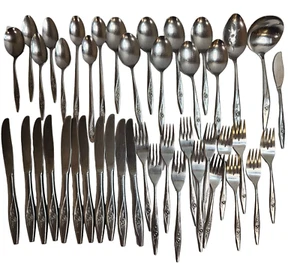 Vtg Oneida Oneidacraft Deluxe Stainless Lasting Rose Flatware Silverware 42 Pcs - Picture 1 of 13