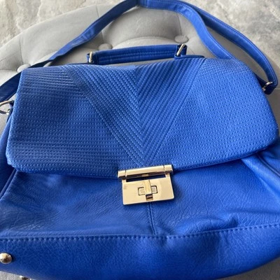 blue bag ladies handbag New Look - Image 1 of 4