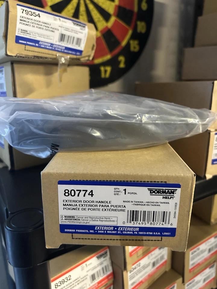 "Ручка внешней двери 80774 передняя левая гладкая черная для Kia Sportage 2010-05" - Изображение 1 из 1