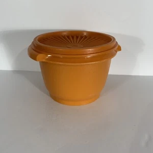 Tupperware 886-11 naranja Servalier Bowl # 886-11 con tapa de sellado # 812-18 - Imagen 1 de 8