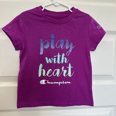 Camisa Champion Play With Heart Niñas Talla 5/6 Activa Manga Corta Púrpura Top Foto 1 de 4
