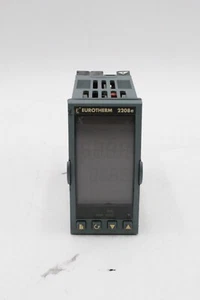 Eurotherm 2208e/CC/VH/XX/XX/XX/XX/2XX/ENG/XXXXX/XXXXXX  Temp Controller - Picture 1 of 4