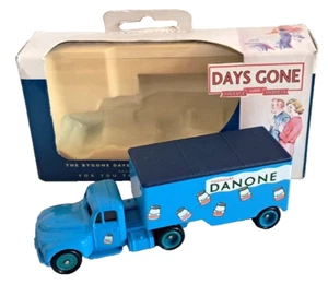 LLEDO DAYS GONE CITROEN TYP 55 KNICKGELENKTER LKW DANONE DIECAST BOXED DG118000 - Bild 1 von 3