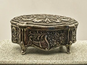 Vintage Japanese Ornate White Metal Hinged Trinket Box 2.5 Inches Wide - Picture 1 of 12