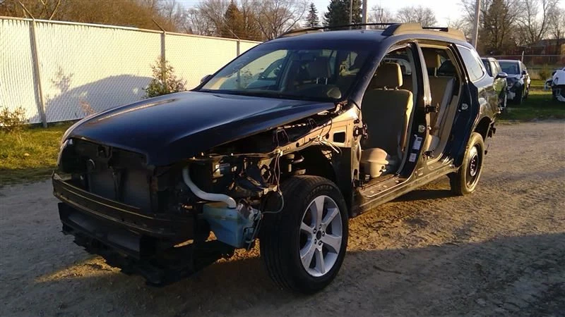 Subaru Legacy Outback SW 2014 14 bote de carbón de vapor de combustible 69647 Foto 1 de 4
