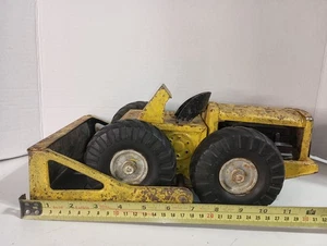 VINTAGE RARE NYLINT TOURNADOZER PRESSED STEEL RUBBER-WHEELED DOZER*READ* - Picture 1 of 22