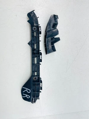 Soporte de parachoques trasero derecho Lexus CT200h 2011-2014 OEM 52575-76010 Foto 1 de 4