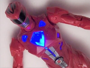Figura Power Rangers Película Morphin Grid Red Ranger con Iluminación Pulsante en el Pecho - Imagen 1 de 5