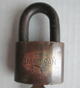 Vintage Working AMERICAN LOCK COMPANY Gas Pump Padlock Lock & Key Brass A1 - Picture 1 of 6