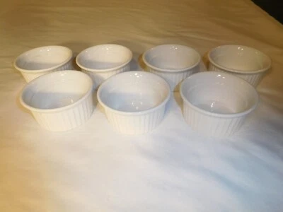 Lote de 7 platos Ramekin pequeños de gres blanco vintage Corning Ware Foto 1 de 4
