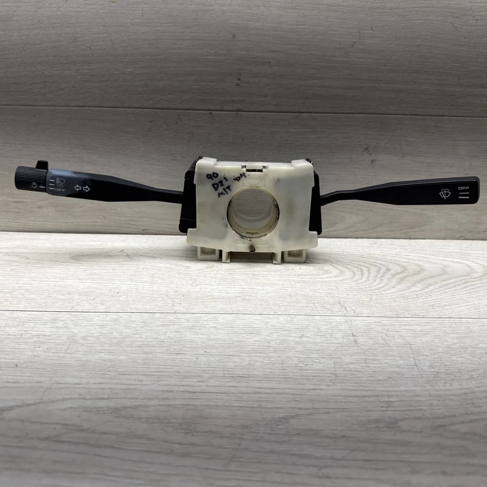 Interruptor de columna intermitente y faros para camioneta Nissan 87-93 15515 Foto 1 de 4