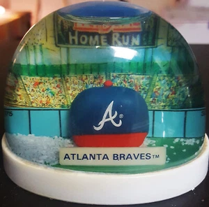 MLB ATLANTA BRAVES DOME SNOW DOME SNOW GLOBE FULLY LICENSED - Picture 1 of 5