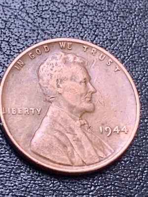 1944 wheat penny no mint mark Error in the L touching the rim,in great condition - Image 1 of 4