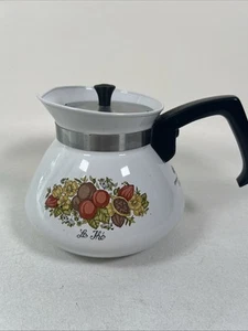 Tetera vintage Corning Ware 6 tazas P-104-8 Spice of Life "Le The" con tapa - Imagen 1 de 11