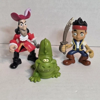 Mattel Disney Jake & the Neverland Pirates Figures / Lot Of 3 Captain Hook Croc - Image 1 of 4