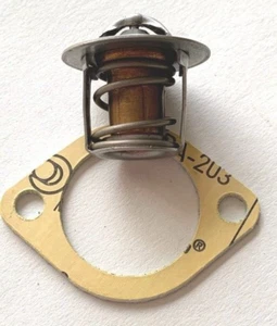 Thermostat für Kubota K008 K0083 KH007 KH35 KH36 KH41 KH51 KH61 / 82 Grad 38 mm - Bild 1 von 2