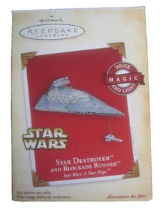 HALLMARK 2004 QXI4064 STAR WARS Star Destroyer & Blockade Runner Magic ORNAMENTO - Foto 1 di 4