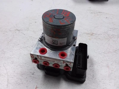 Conjunto de bomba de freno antibloqueo Mercedes-Benz Sprinter2500 2023 OEM ID 9079008606  Foto 1 de 4