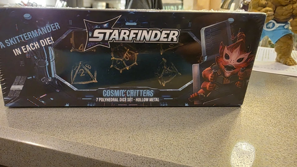 STARFINDER COSMIC CRITTERS DICE SET - SKITTERMANDER IN EACH DICE - GENCON PAIZO - Image 1 of 2