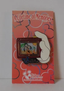 Disney Pin Disney Vacation Club A Lifetime of Memories 2013 Goofy, Chip & Dale - Bild 1 von 3