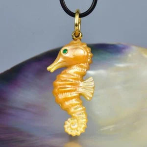 Seahorse Pendant Carved Golden Mother-of-Pearl Gold Vermeil Sterling Silver 7.6g - Picture 1 of 14