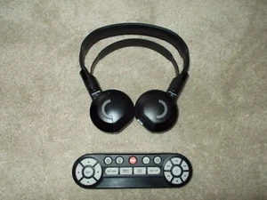 Honda Pilot, Odyssey 2010 DVD Entertainment Remote Control & Head Phones OEM - Picture 1 of 7