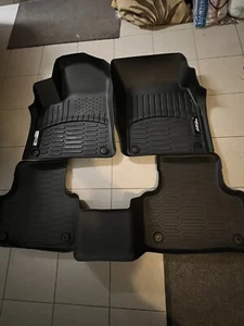 Original Lamborghini Urus LHD Gummifußmatten Satz OE# 4ML061501A - Bild 1 von 2