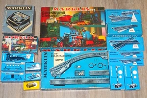 Märklin Konvolut mit 2 Zügen, Schienen, Trafo, Signale in OVP, 70er Jahre. - Bild 1 von 9