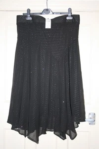 FALDA NEGRA NUEVA CON ETIQUETAS TALLA 18 TUYA CON DOBLADILLO PAÑUELO Y CINTURA ELÁSTICA TRASERA - Imagen 1 de 5