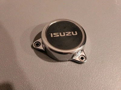 Tapa central cromada Isuzu Trooper 1986-1997 OEM #6797 RR excelente estado (#2) Foto 1 de 4