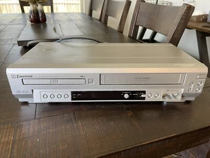 Emerson EWD2003 DVD/VCR Combo DVD VHS Player Fully Functional No Remote - Picture 1 of 5