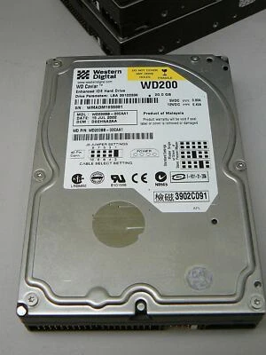 Western Digital Caviar WD200 Hard Drive.  20 Gig IDE Drive - WD200BB -((TESTED)) - Image 1 of 4