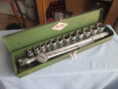 SK Hand Tool 1/2" Drive Ratchet & Sockets Set 6pt & 12 &pt, 15 Pieces w/ Case - Image 1 of 4