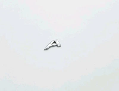 2012-2017 HYUNDAI ACCENT SEDAN EMBLEMA TRASEIRO LOGOTIPO EMBLEMA PLACA SÍMBOLO LETRA - Imagem 1 de 3