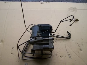 VW T4 bloc hydraulique bloc de commande ABS 701614111 MKB : AAF année 92 2,5 l essence - Photo 1/1