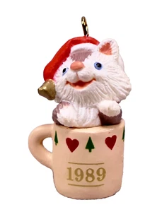 1989 Hallmark Collector's Club Ornament SITTING PURRTY Kitten Mug LMTD QTY/EDT - Picture 1 of 6