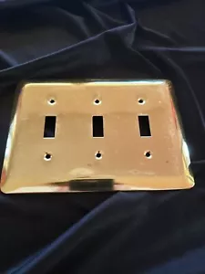 Placa de cubierta de interruptor eléctrico de latón triple - Imagen 1 de 4