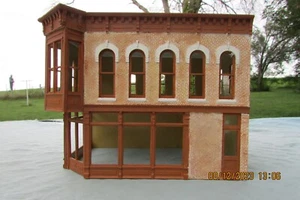 Design Preservation Model's Kirsten's Corner Cafe Building Built Up "O" Scale - Picture 1 of 9