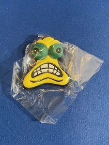 Crazy Bones - The Fly Kühlschrankmagnet - Gogo's 1996 Vintage NEU versiegelt Alien - Bild 1 von 2