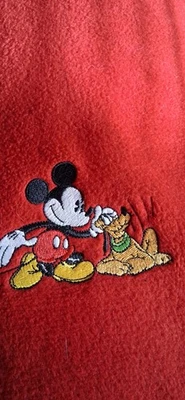 Bufanda vintage 100 % poliéster bordada Mickey y Pluto de The Disney Store - roja Foto 1 de 4