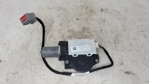 2019-2025 SILVERADO OEM SUN ROOF MOTOR ASSEMBLY WITH HARNESS 84 - Picture 1 of 14