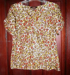 Victor Alfaro Größe 10 Bluse Top Shirt 100 % Seide Animal Print Popover Rüschen - Bild 1 von 3
