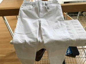 Gloria Vanderbilt Women's White Jeans "Boyfriend" Sz. 6 NEW - Picture 1 of 9