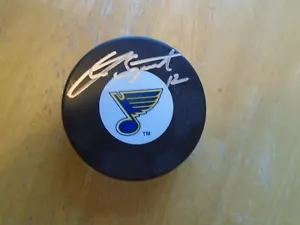 Lee Stempniak St. Louis Blues Autographed Puck - Picture 1 of 3