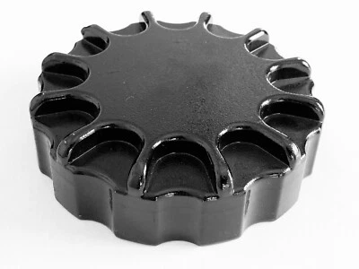 701922C2 305798R11 1103768C1 385-11037681 Filler Cap Komatsu Dressta Dresser IH - Image 1 of 4